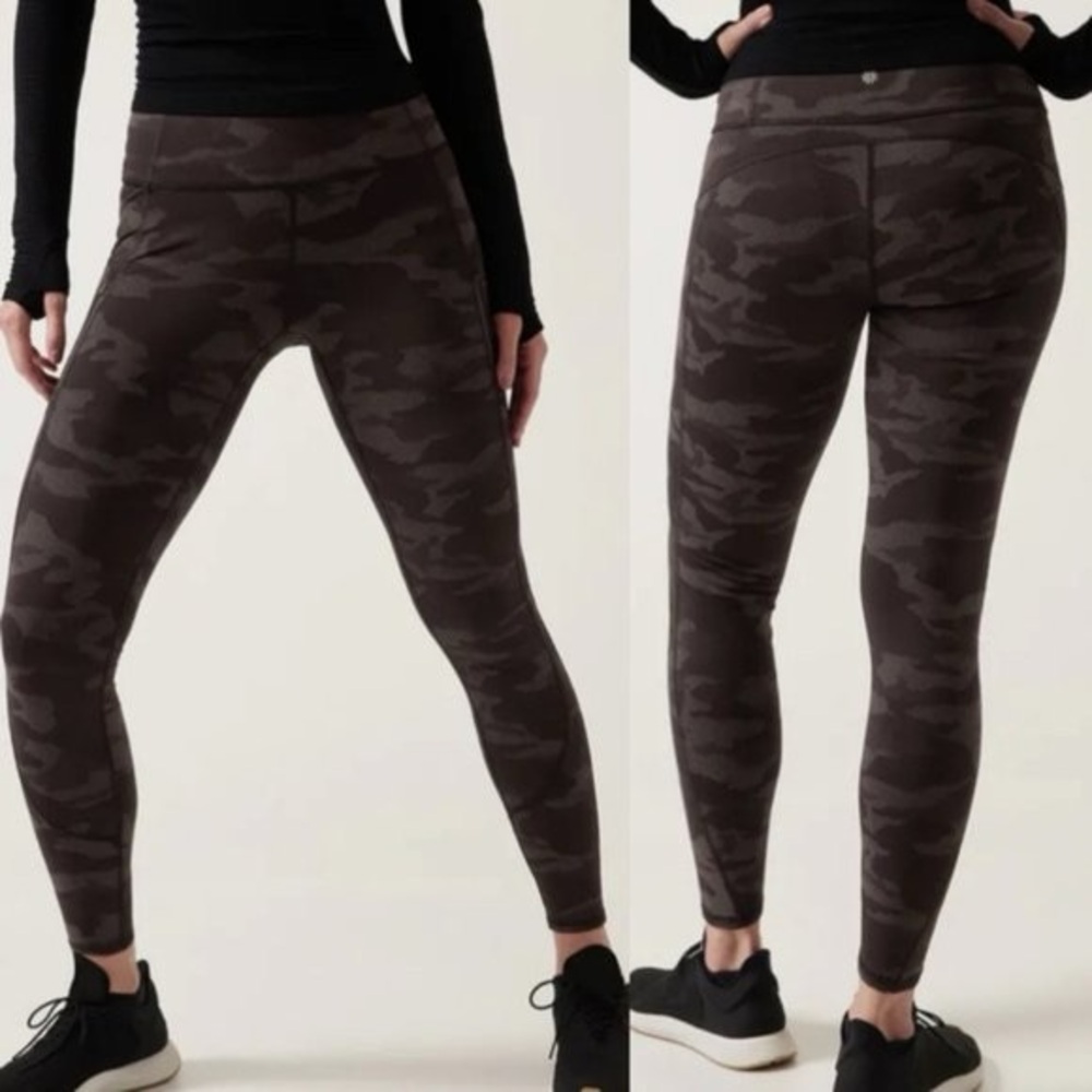 Athleta Rainier Reflective Camo Tights Leggings Cold Weather Workout Walking Run